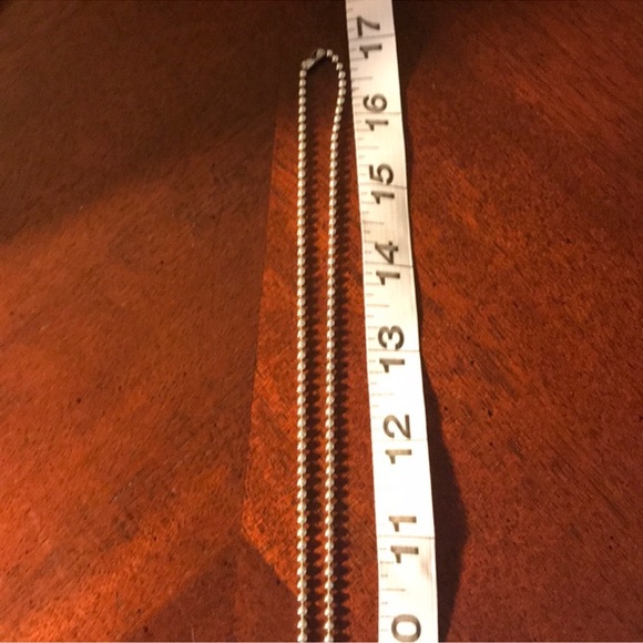 Sister Pendant Necklace with Message - Picture 5 of 7